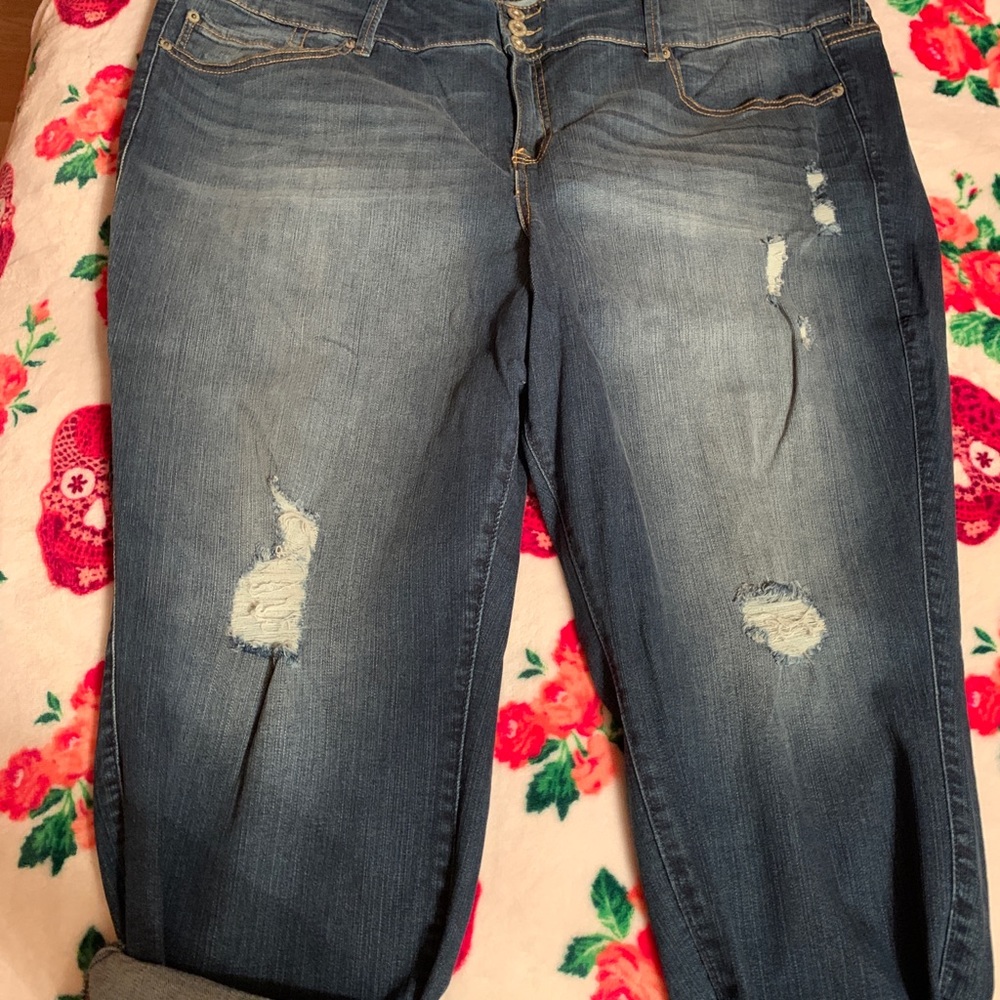 Torrid jeans size 26 new with tags